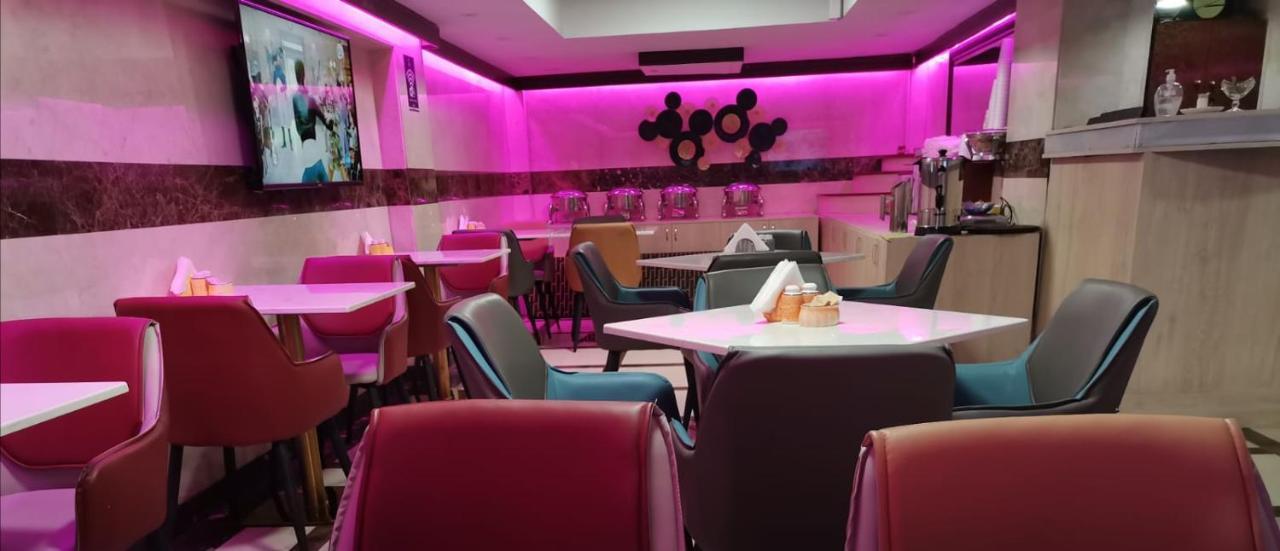 Saffron Hotel Dubai Bagian luar foto