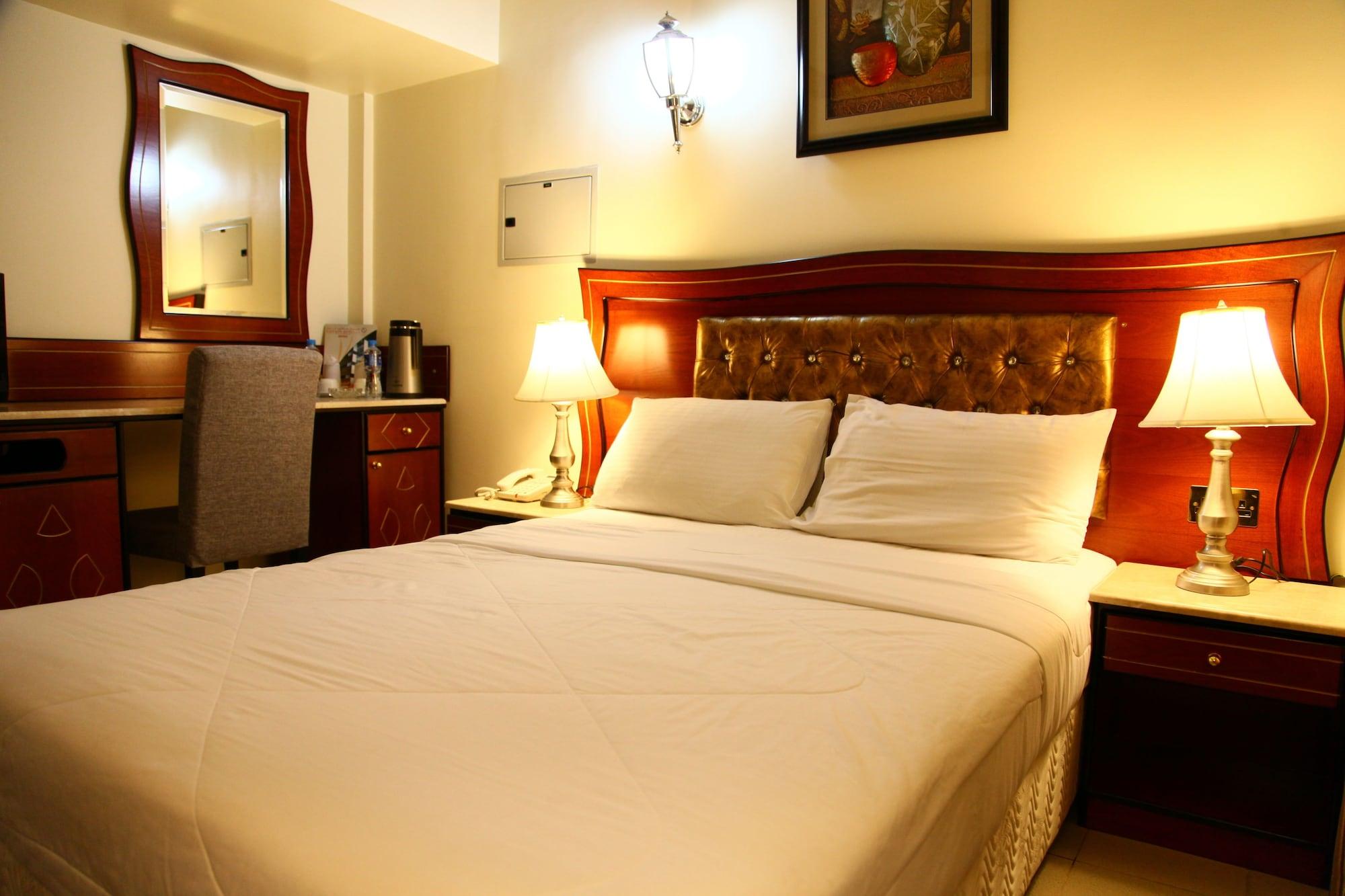 Saffron Hotel Dubai Bagian luar foto