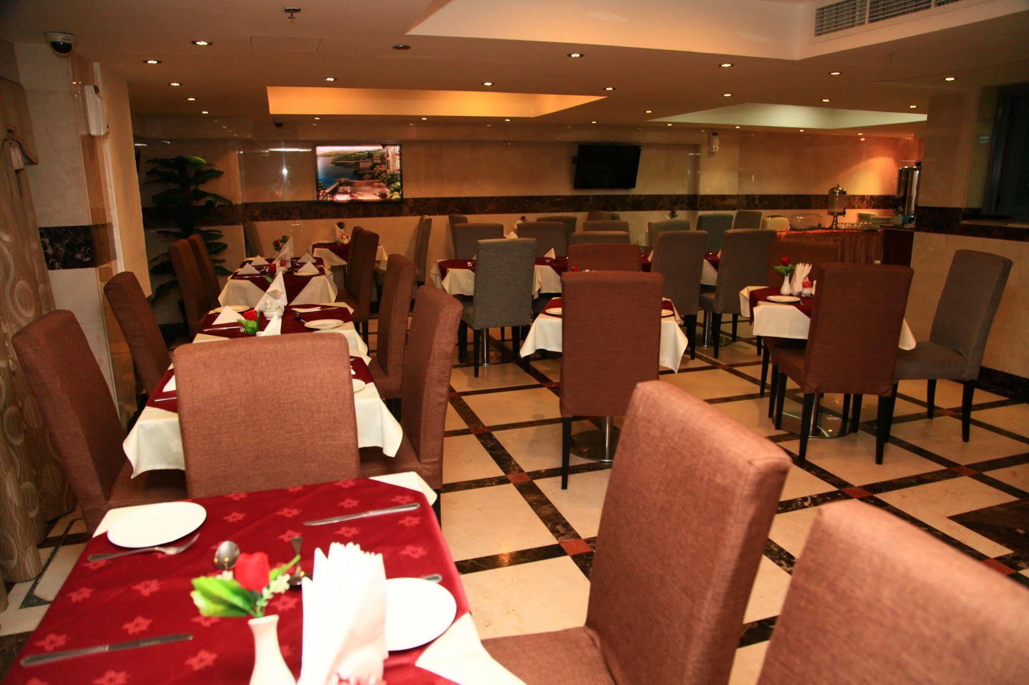 Saffron Hotel Dubai Bagian luar foto